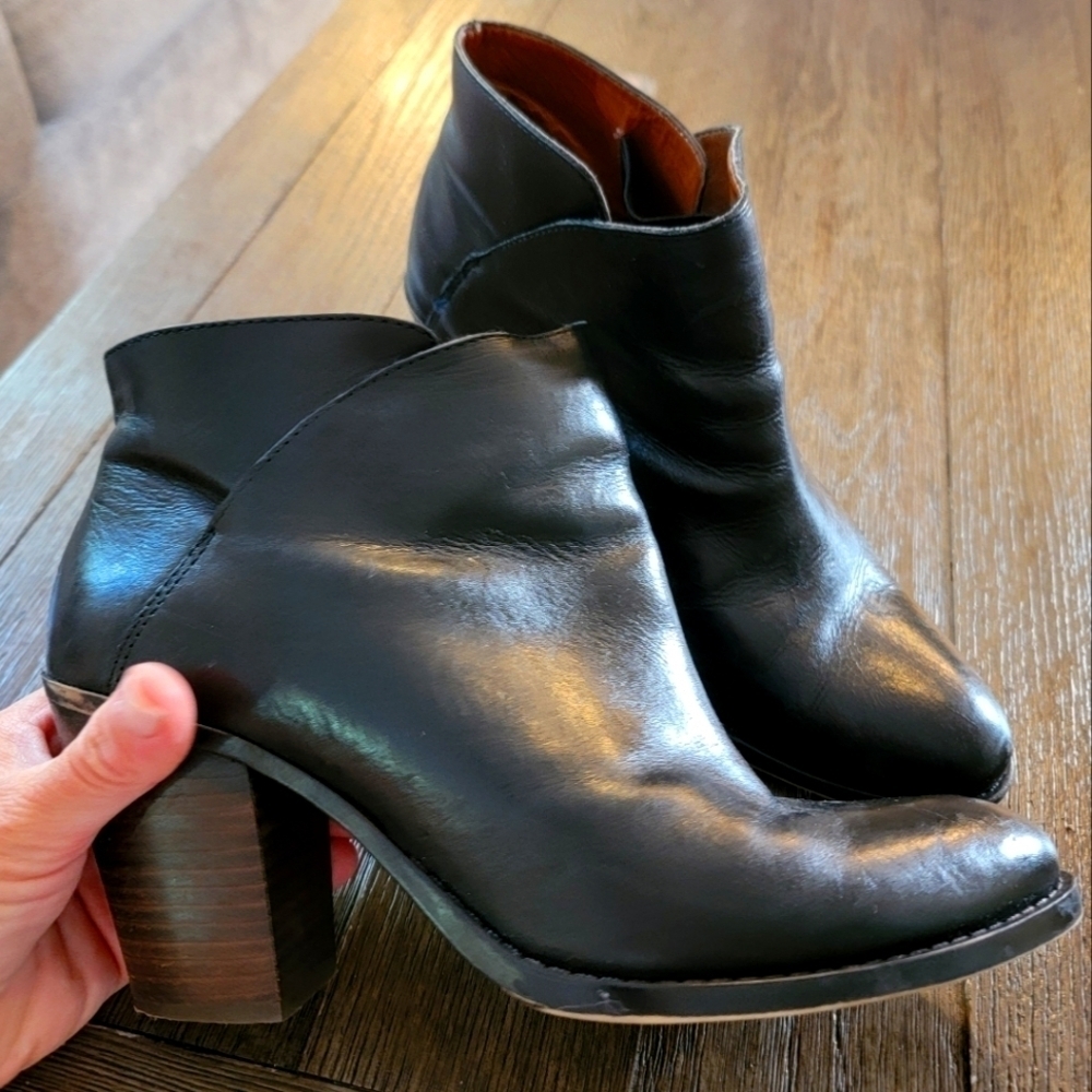 Lucky Brand Easa Bootie 10